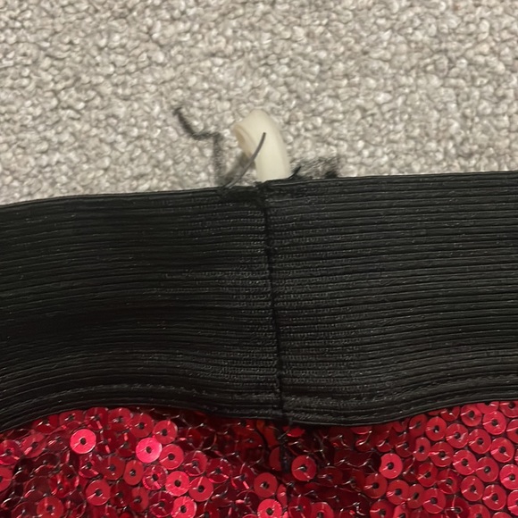 Hottie red sequinned shorts. Size small - Picture 5 of 5